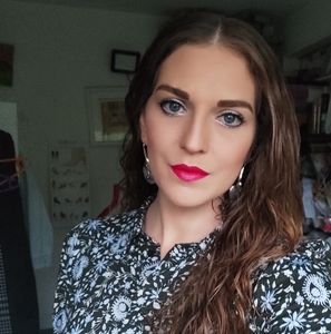 Meet your Posher, Shaina